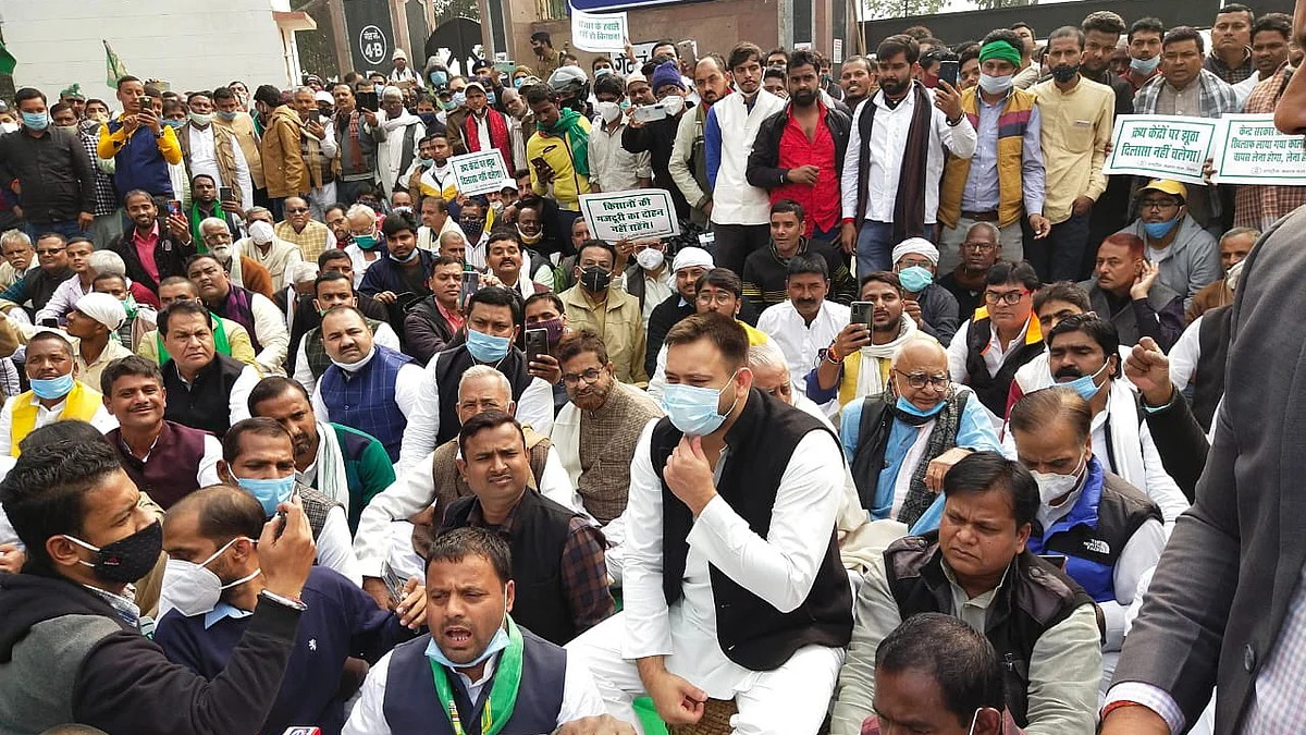 Tejashwi leads opposition parties dharma in support of agitating farmers