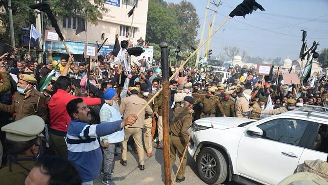 Case against 13 farmers in Haryana for blocking CM Khattar’s convoy