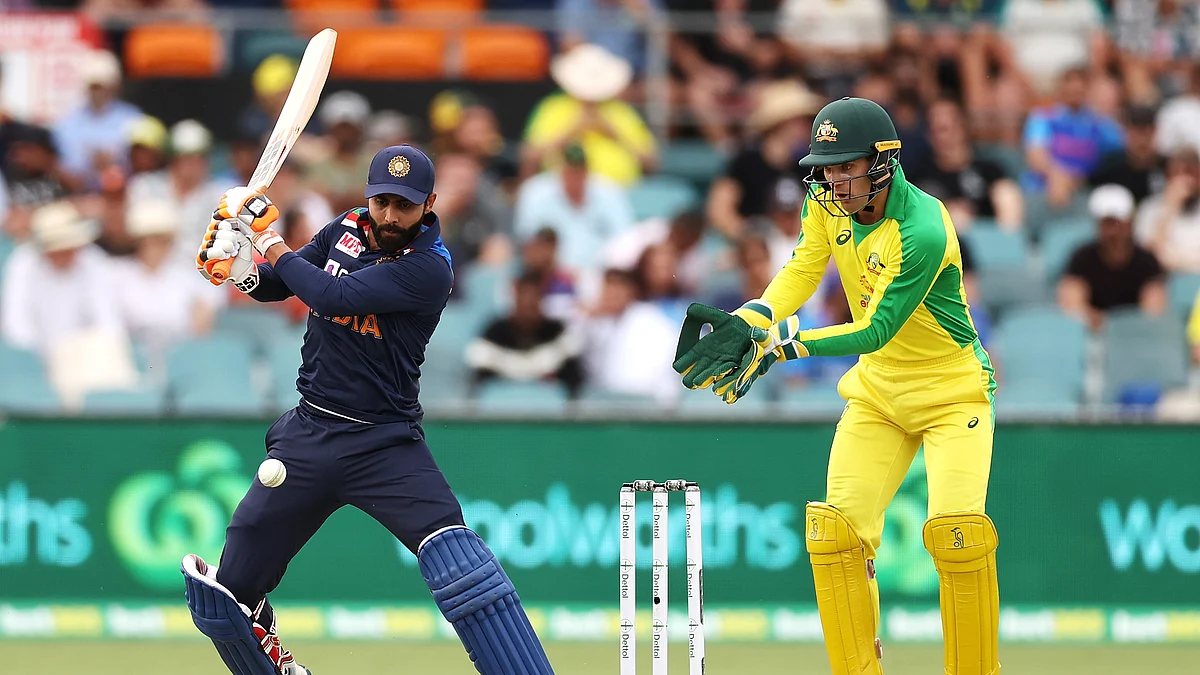 Pandya and Jadeja take India to 302/5 after Kohli’s fighting half century