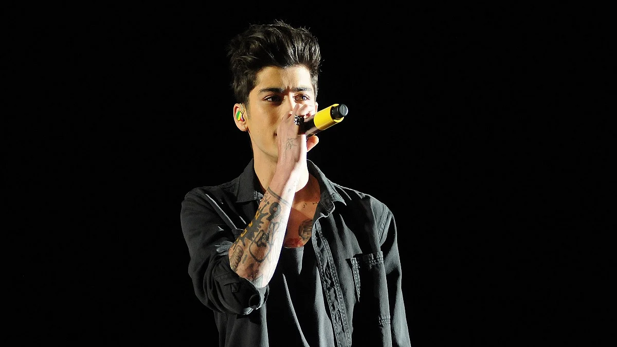Zayn Malik smokes weed, drinks beer at Insta live session with fans