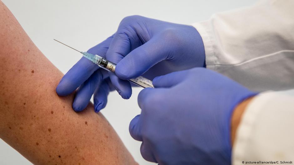 Should my child have a COVID vaccine? Here's what can happen when parents disagree