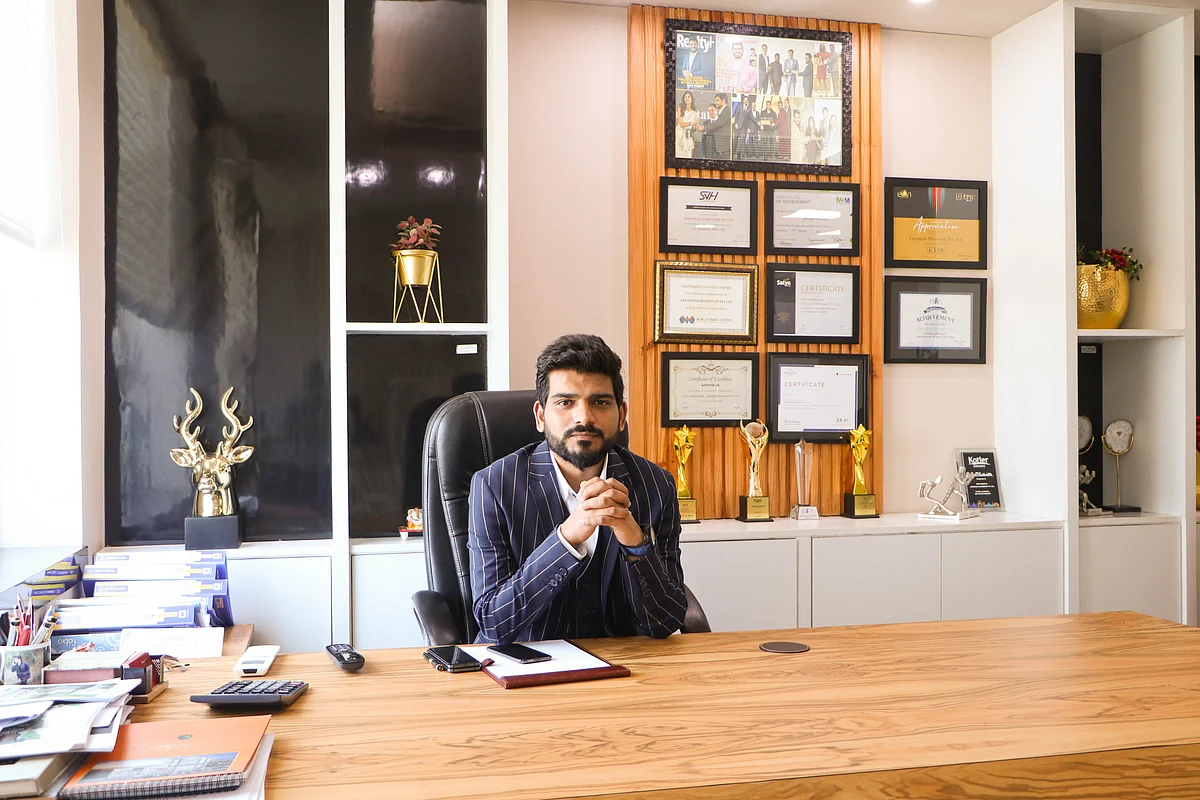 Sunil Kumar Sisodiya, Chairman & Founder of Geetanjali Homestate