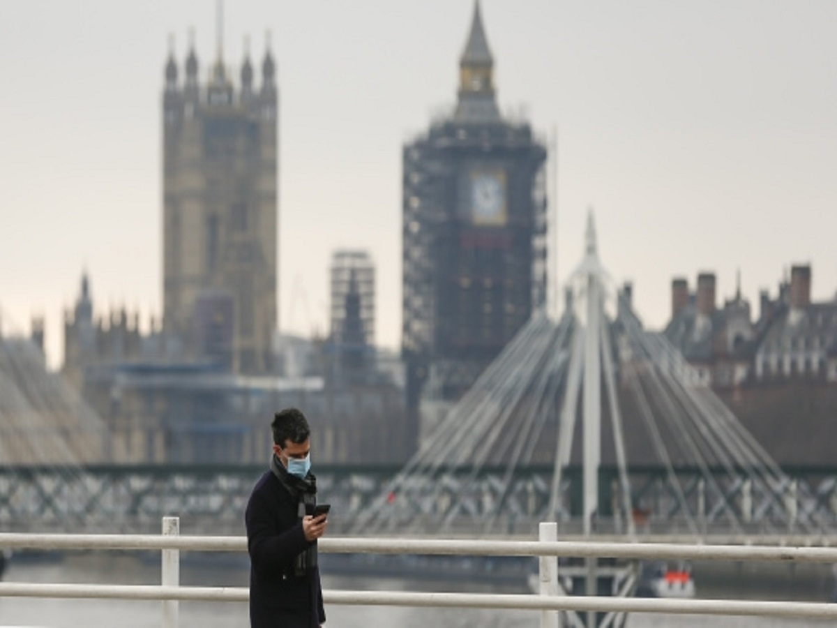 Loss of smell most relevant sign of COVID: Study