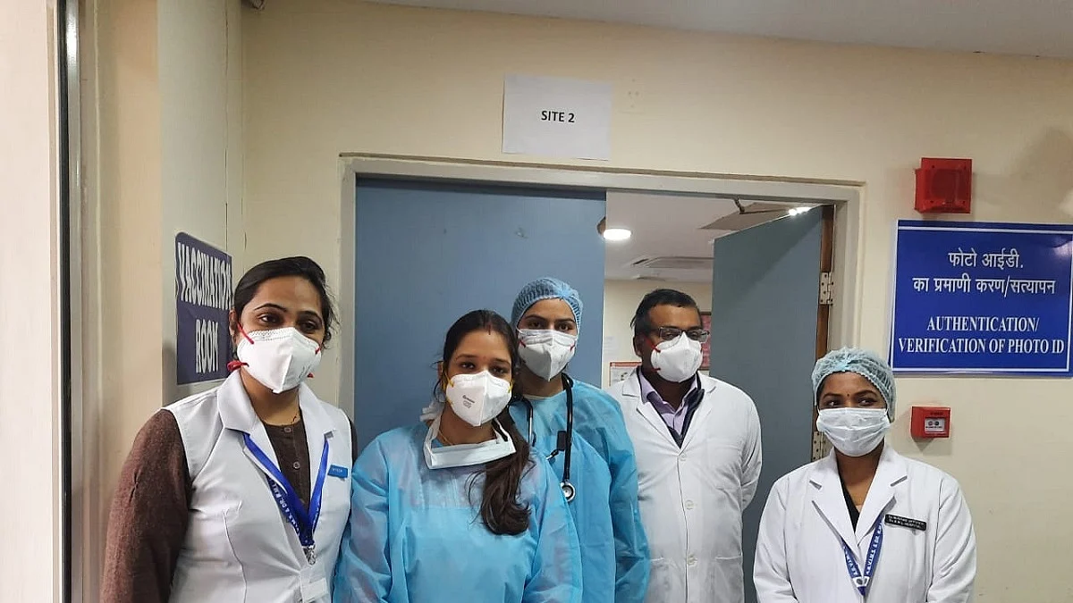 RML hospital doctors apprehensive about Covaxin, want Covishield
