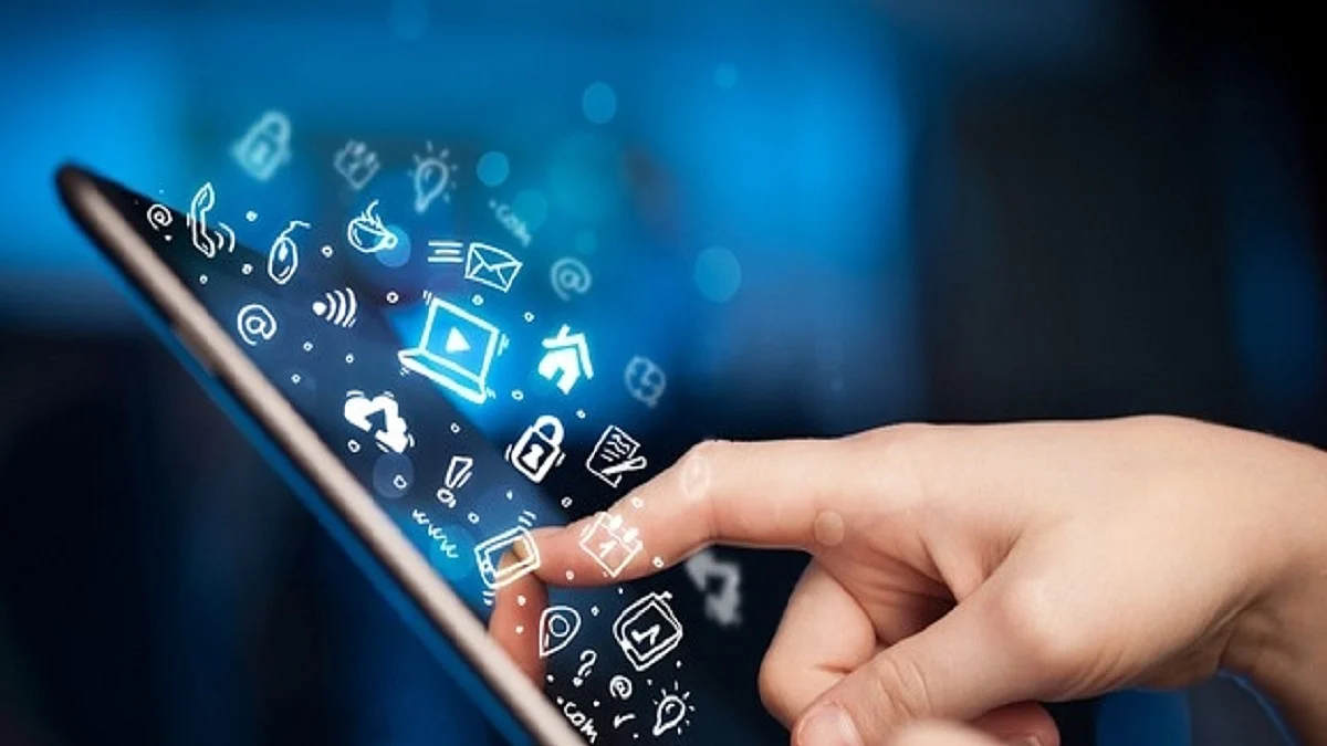 Travel app ixigo acquires train booking platform Confirmtkt