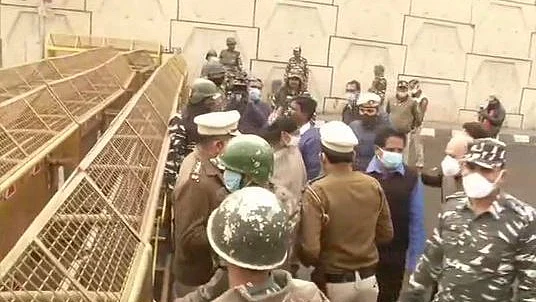 Group of opposition MPs not allowed to reach Ghazipur farmer protest site: SAD MP Harsimrat Kaur Badal