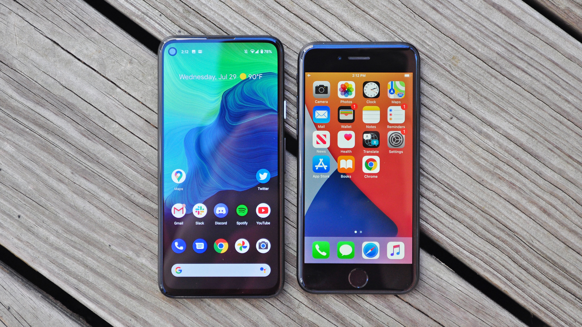 This is why Bill Gates prefers Android over iPhone