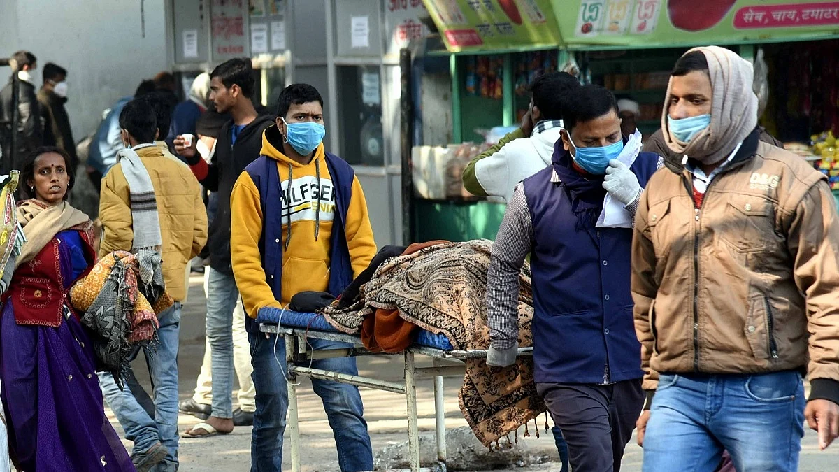 Nursing staff protest against leave cancellation in Patna