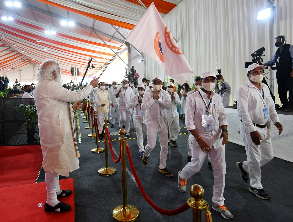Would Gandhi have led another symbolic Dandi Yatra to oppose ‘Might is Right’?