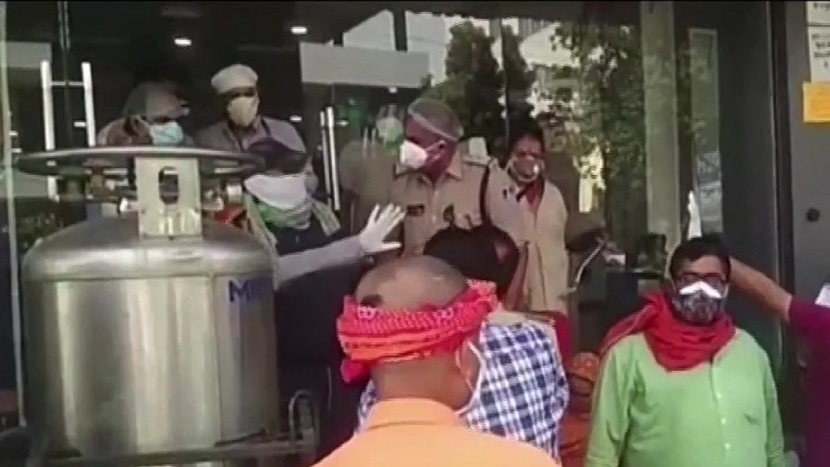 Watch: Critically-ill patients in ICU gasp for oxygen after power outage in govt hospital in BJP-ruled MP