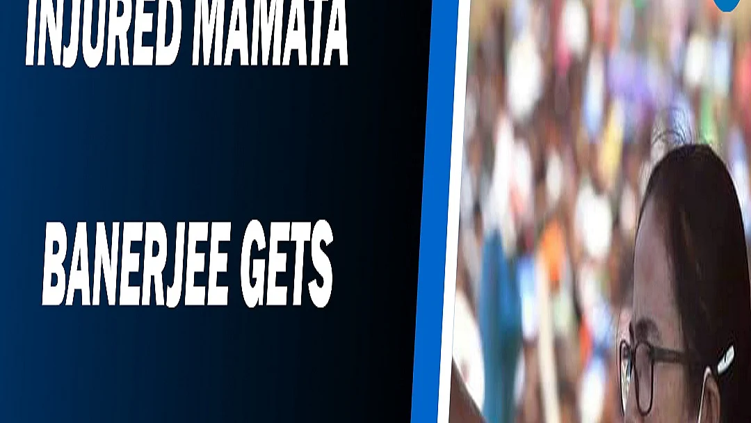Injured Mamata Banerjee gets back on her feet for national anthem