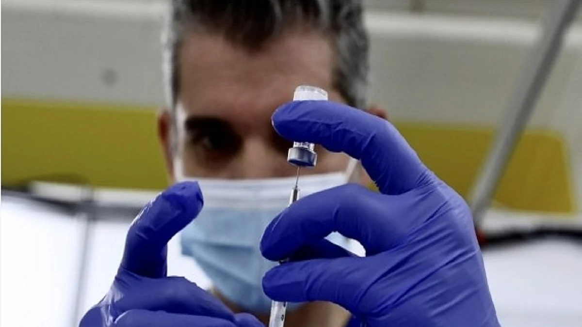 Faster jabs, surveillance can only tame triple-mutant Indian virus