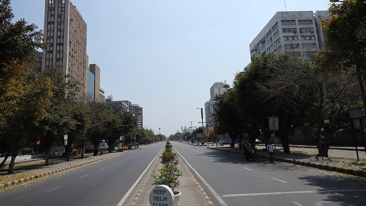 Delhi govt plans to lift weekend curfew, LG's nod sought