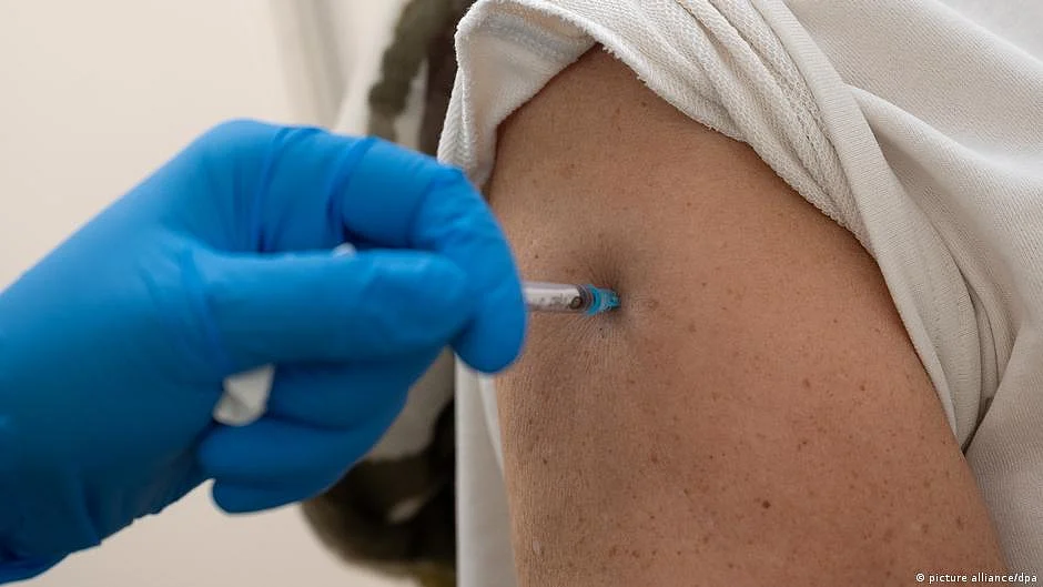 An expert answers your questions about the COVID-19 vaccine