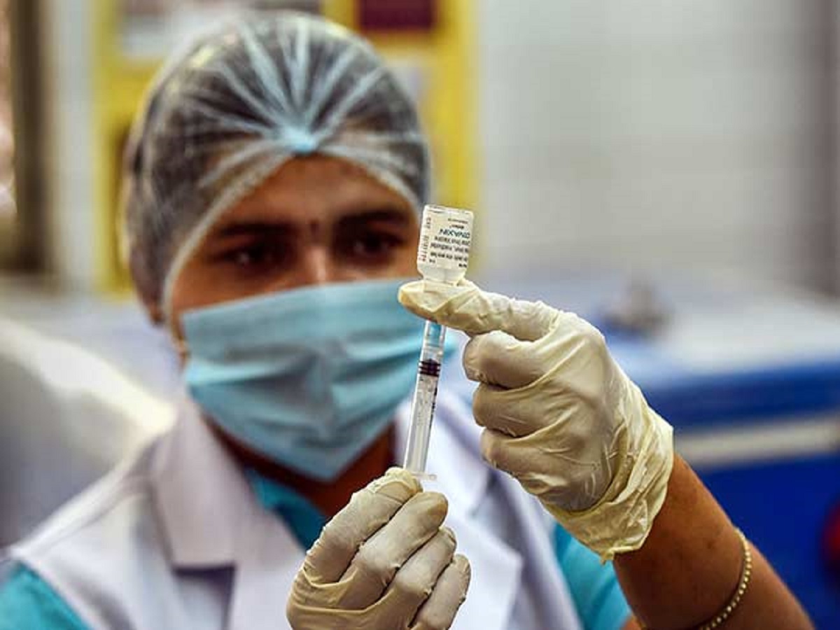 Govt’s assurance of 260 crore doses of COVID vaccines by December is nothing but eyewash
