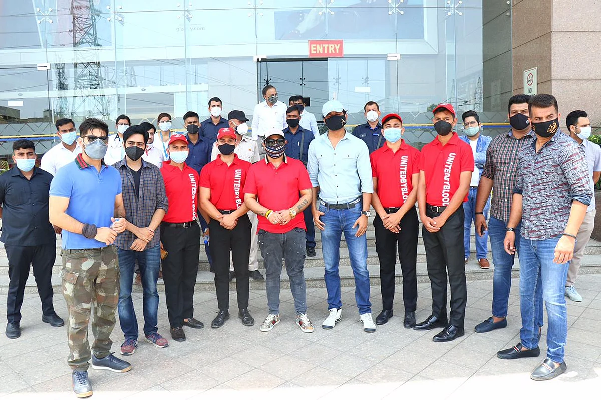'United By Blood' conducts another instalement of 'vaccination in car' at Mohali mall