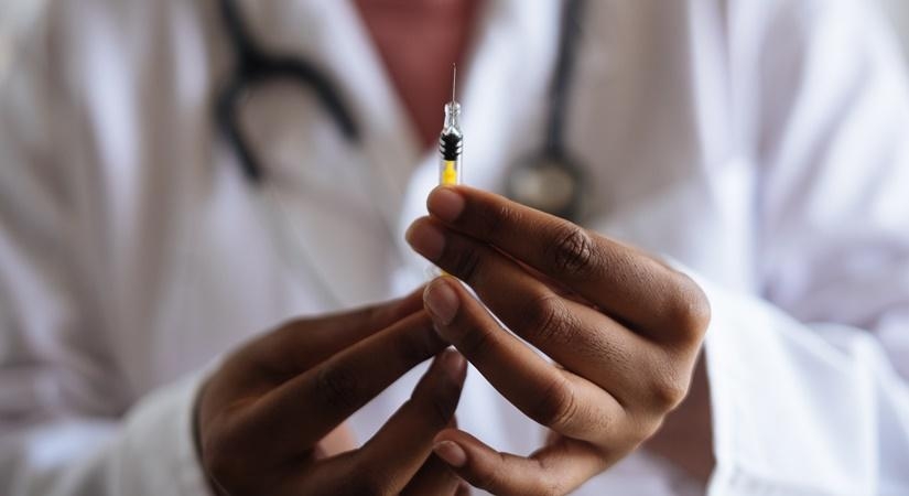 Too many obstacles for vaccinating refugees: UNHCR