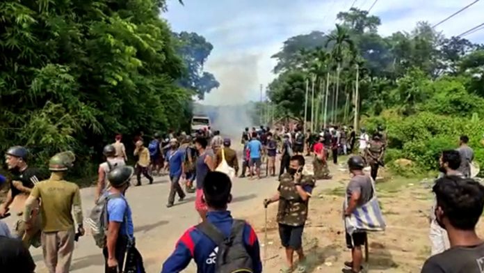 Tension along border escalates again; Assam police fire on Mizoram civilians: official