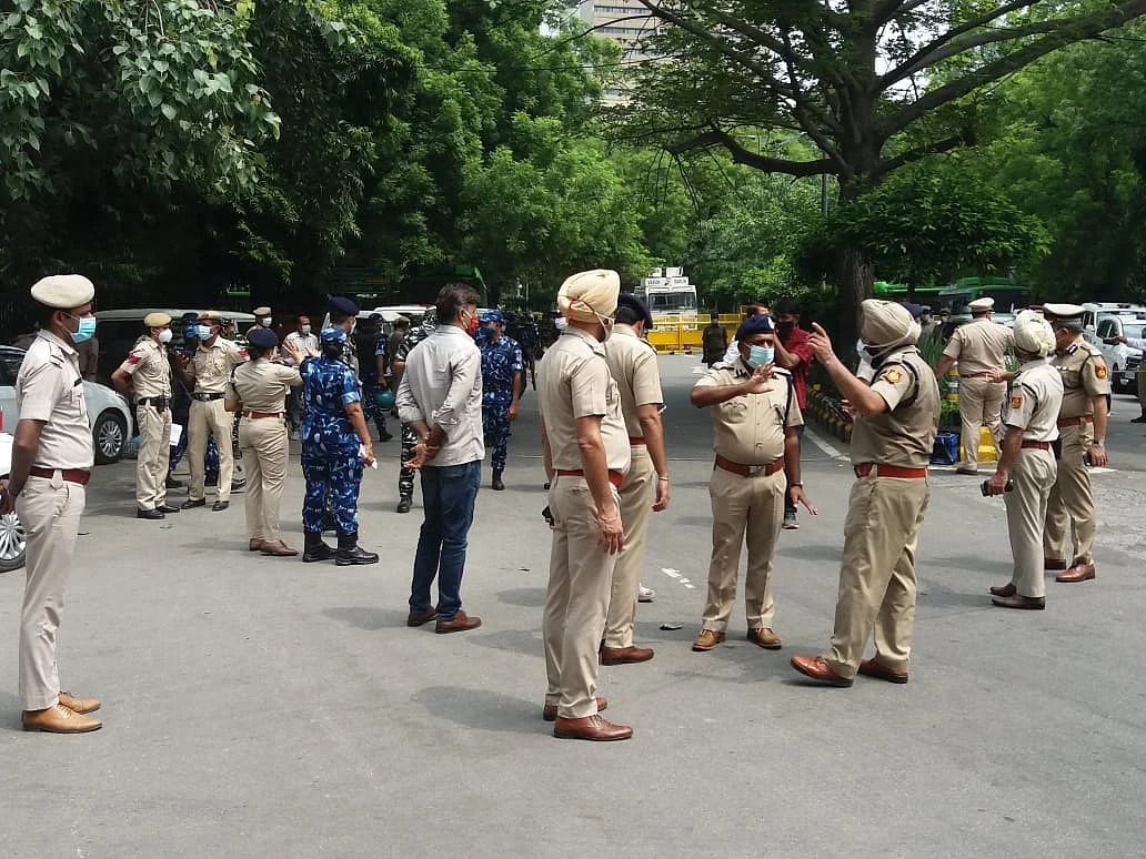 200 farmers reach Jantar Mantar for protest against farm laws amid Parliament session