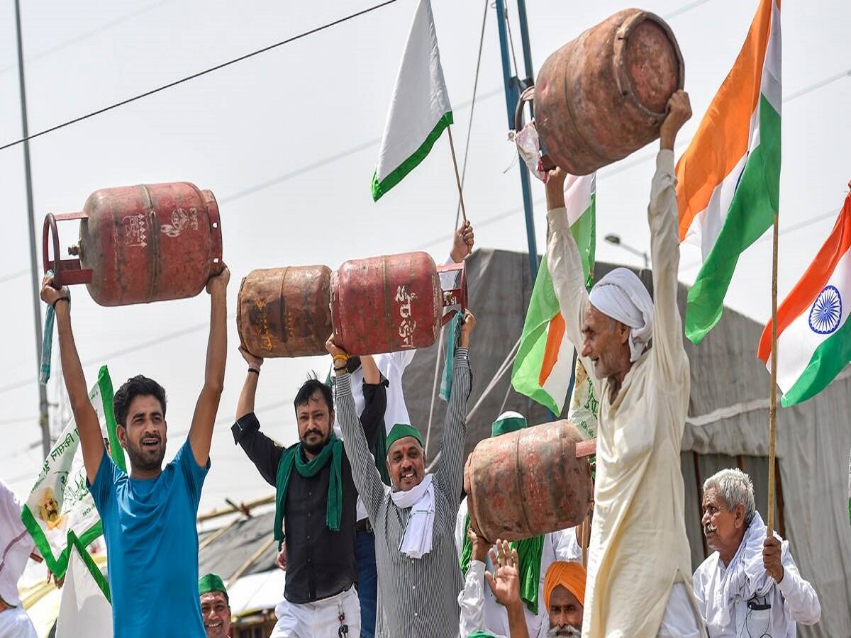 Farmers in Punjab, Haryana protest against fuel, cooking gas price rise