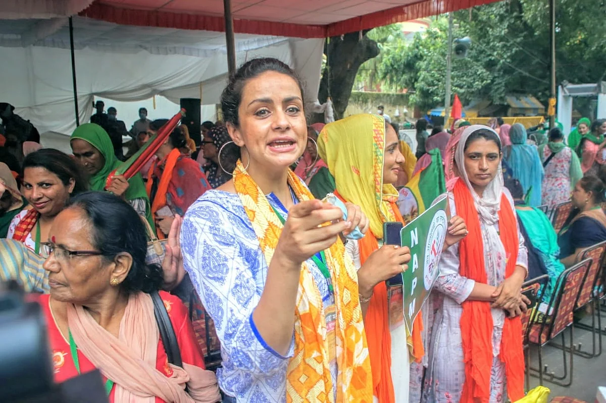 Women farmers hold 'Kisan Sansad' at Jantar Mantar
