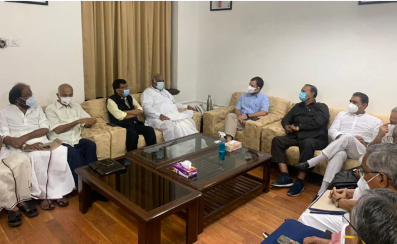 14 parties attend opposition meet, AAP also joins in