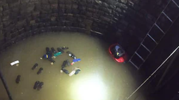 Several people fall into well while rescuing girl in MP's Vidisha, 16 pulled out safely