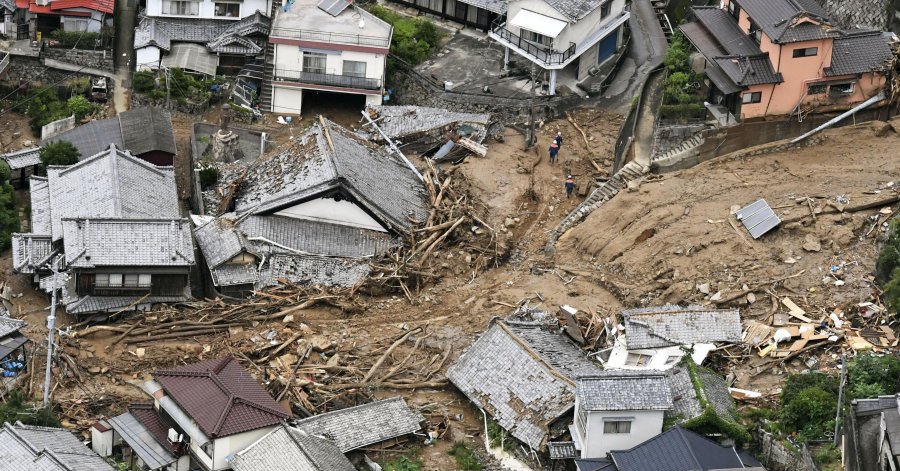 20 missing in landslide in central Japan
