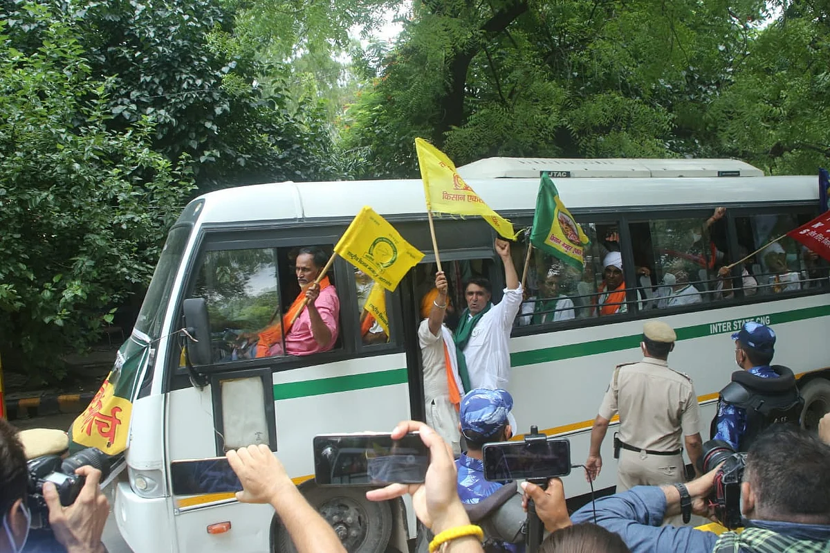 200 farmers reach Jantar Mantar for protest against farm laws amid Parliament session