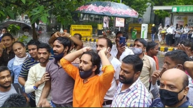 Communal sloganeering at Jantar Mantar: Court denies bail to three, says remarks undemocratic