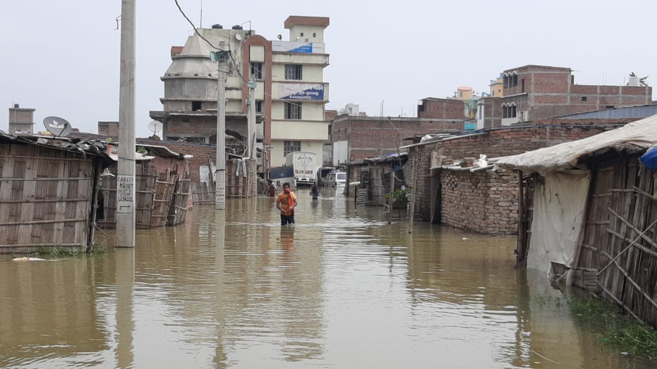 Flood situation worsens in Patna, water enters more localities