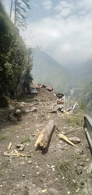 3 killed, 10 rescued and nearly 30 feared trapped in a major landslide in Himachal’s Kinnaur district
