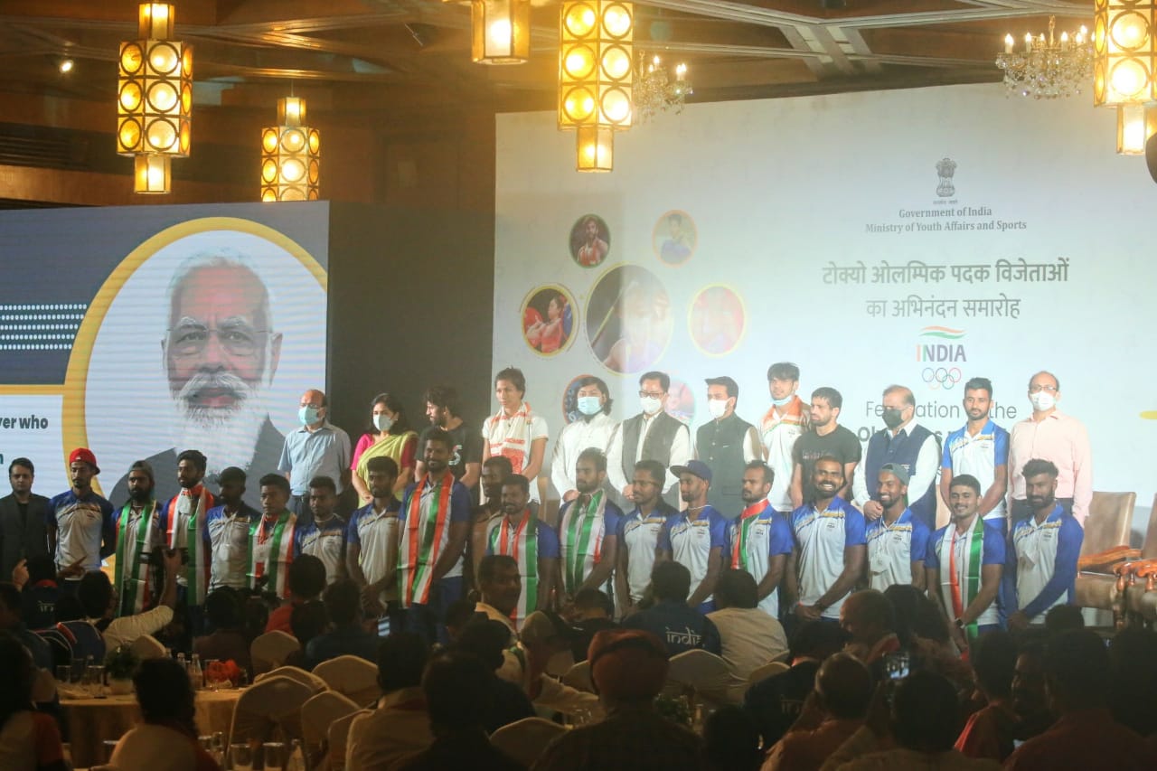 India lays out red carpet for Olympic heroes; felicitated in grand ceremony by government