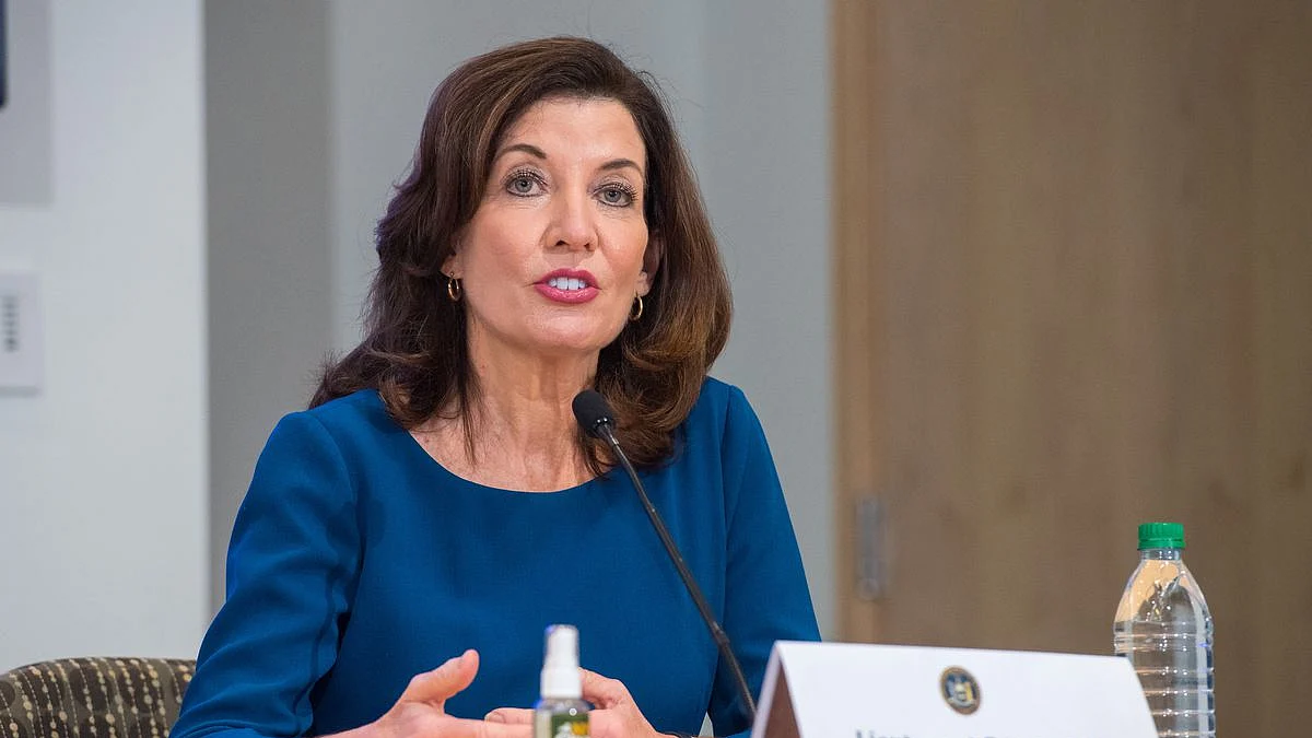 Kathy Hochul becomes New York's first female governor