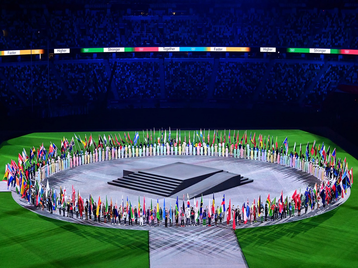 Tokyo Olympics closing ceremony begins