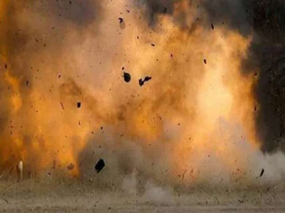 Bombing hits Pakistan Shiite procession, killing at least 3