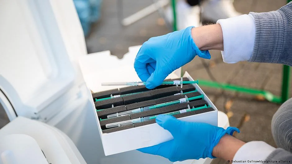 Federal court declines to lift stay on vaccine mandate
