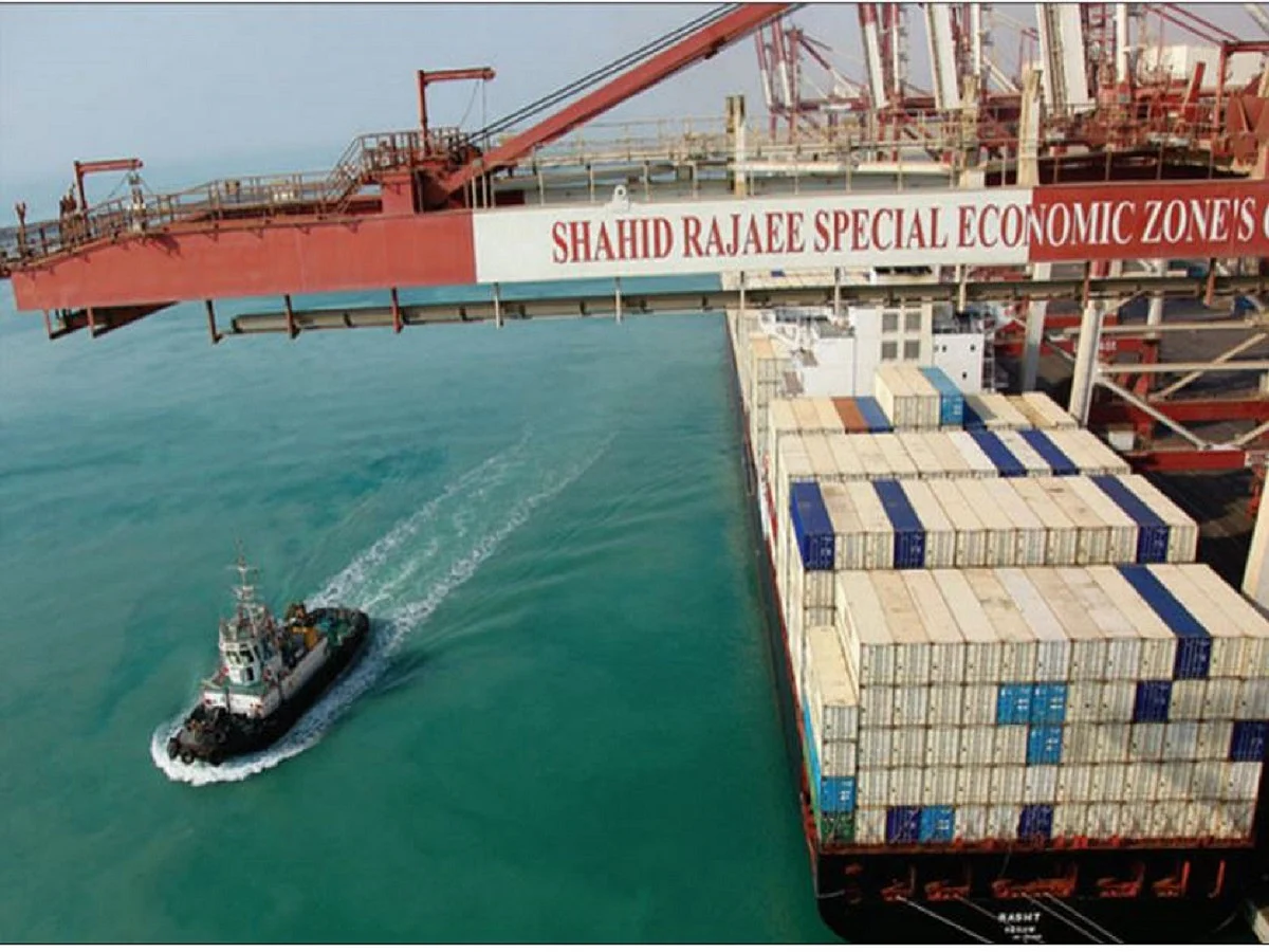 Drugs smugglers zero in on Gujarat coast: India fighting a losing battle against drugs