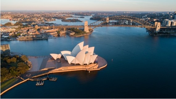 Fully vaccinated Australians free to travel overseas from November