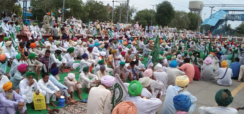 Farmers block train traffic in Punjab, Haryana, UP as part of 'rail roko' stir over Lakhimpur incident