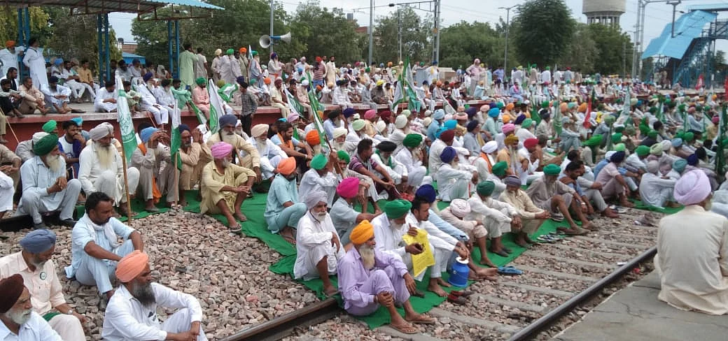 Farmers block train traffic in Punjab, Haryana, UP as part of 'rail roko' stir over Lakhimpur incident