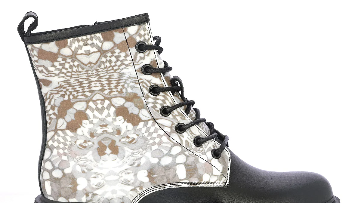 Fashion shoes: Combination of comfort and style is necessary