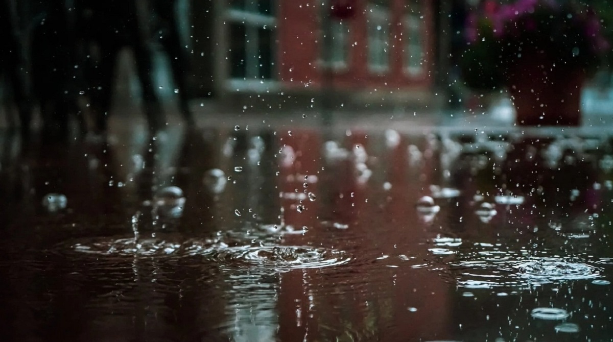 Possibility of light rain in Delhi