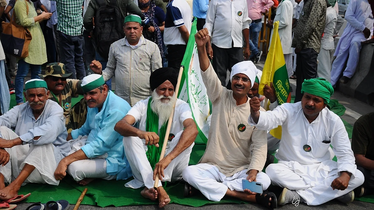 SKM condemns gruesome murder at Singhu border, disassociates from Nihangs