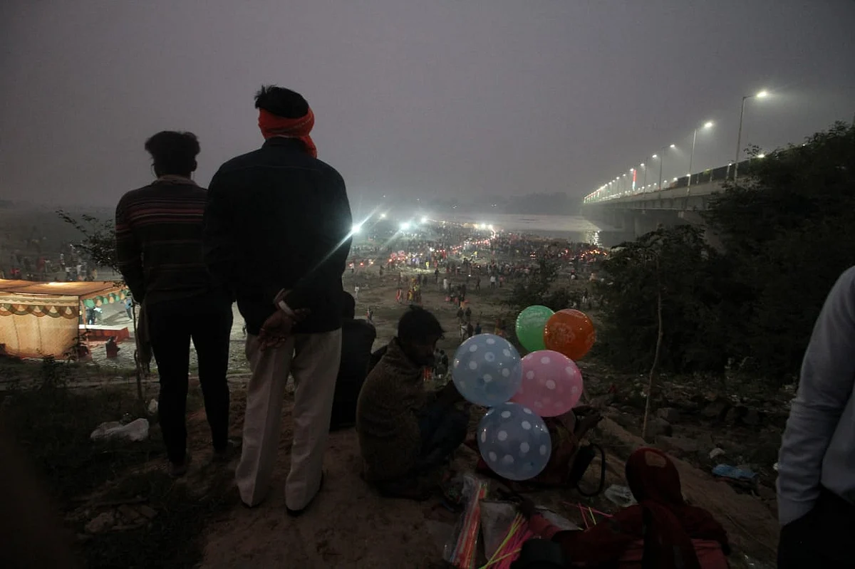 'Chhath' festival ends after 2nd 'argha' on Thursday