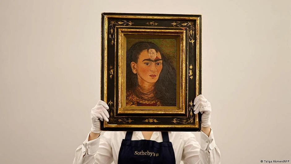 Frida Kahlo self-portrait sells for $35 million