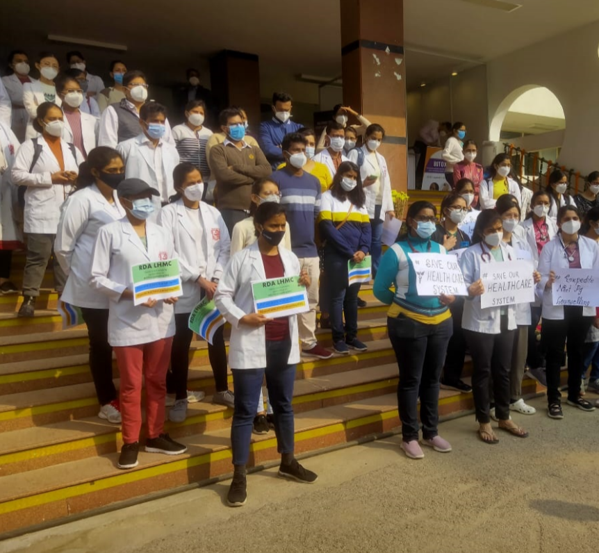 Delhi's striking resident doctors call for total medical service shutdown