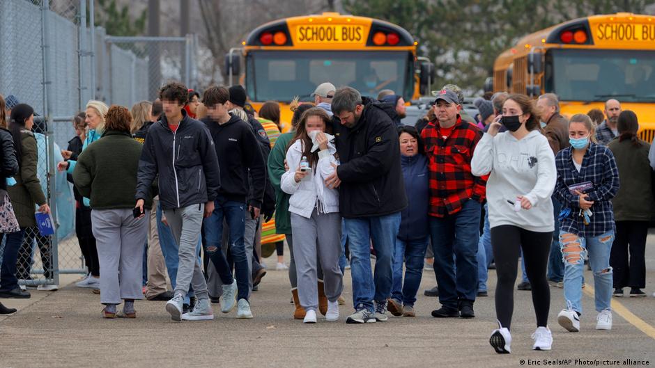 Student kills 3, wounds 8 at Oxford High School in Michigan