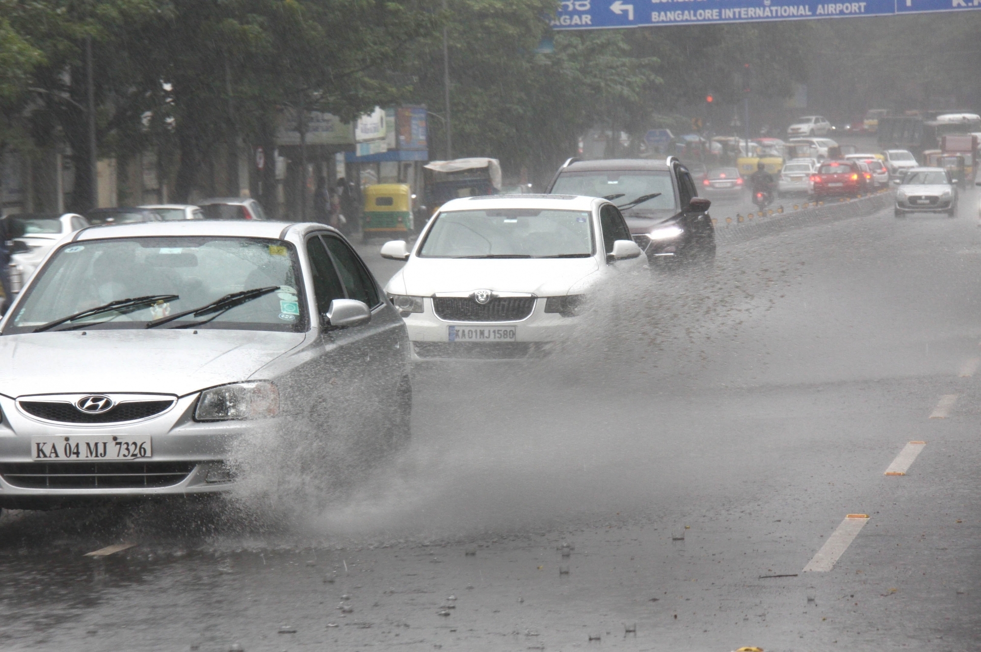 Heavy rainfall to lash K'taka for 2 more days, schools shut in 7 districts