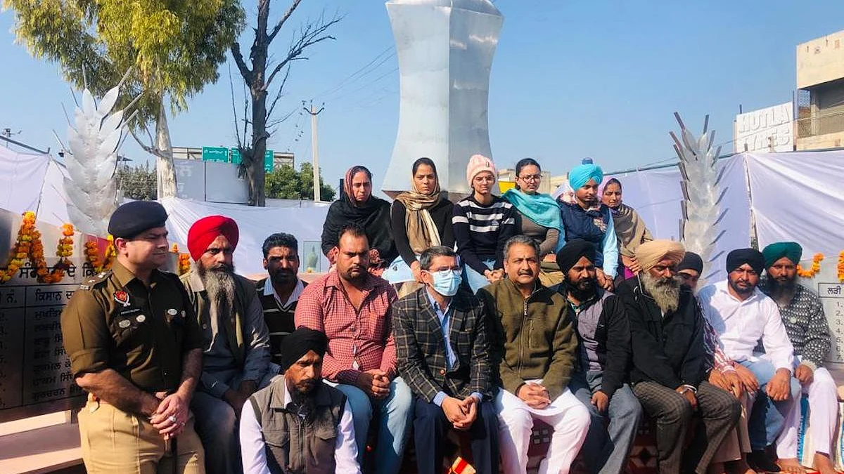 Punjab PWD Minister Vijay Inder Singla inaugurates ‘Kisan Memorial’